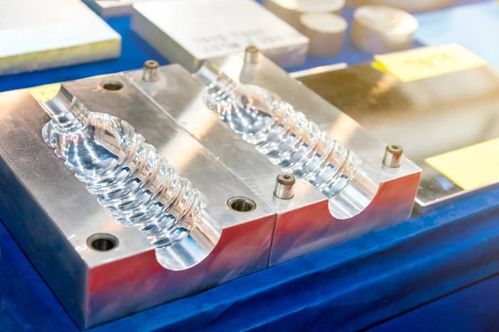 Blow Molding vs Injection Molding