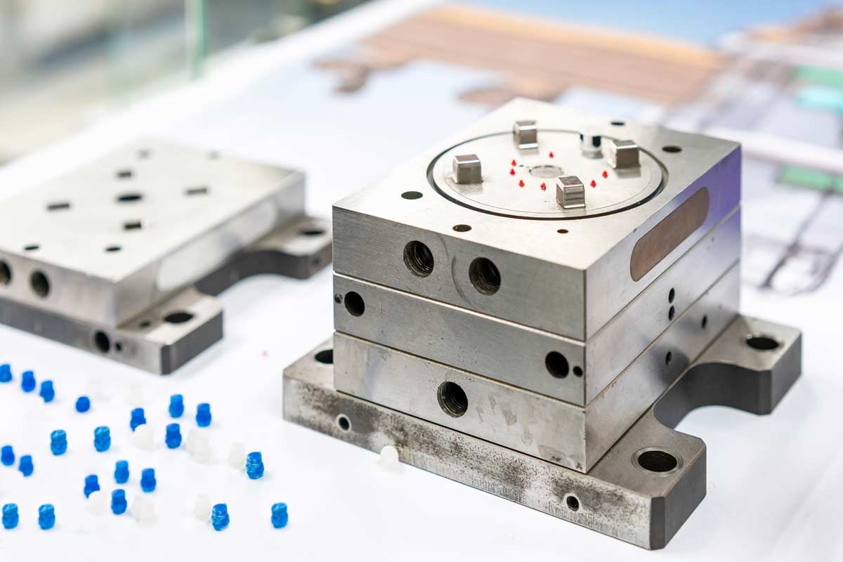 Plastic-injection-metal-mold-production